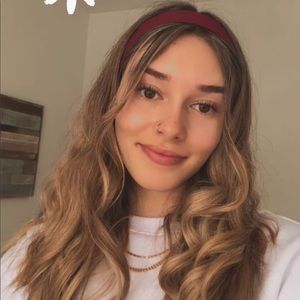 Meet your Posher, Luna